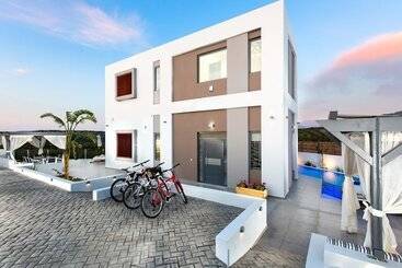 Cretan Residence Mediterranean Luxury Private Villas