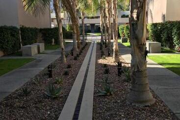 Getaways At Vista Mirage Resort