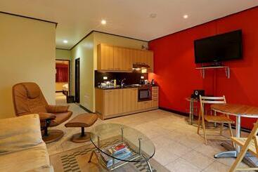 هتل Angus O Tool S Guesthouse