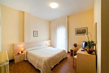 هتل B&b Risorta