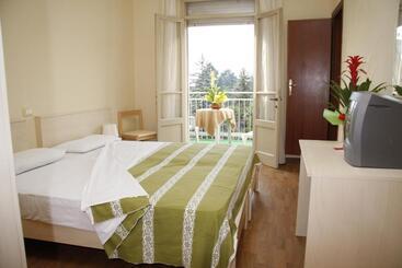 هتل B&b Risorta