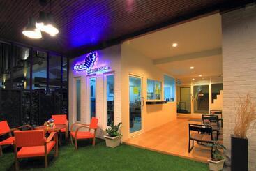 هتل Cool Residence