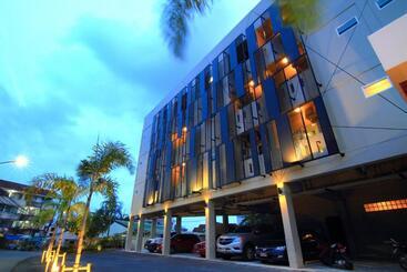هتل Cool Residence