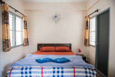 هتل Dutch Guesthouse