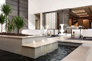 هتل Embassy Suites By Hilton Kansas City Olathe