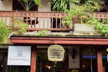هتل Fisherman S House Cafe &