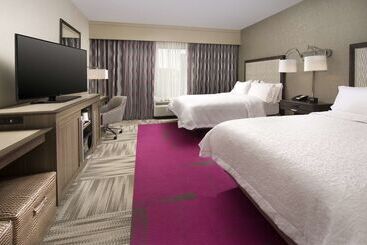 هتل Hampton Inn By Hilton Hattiesburg