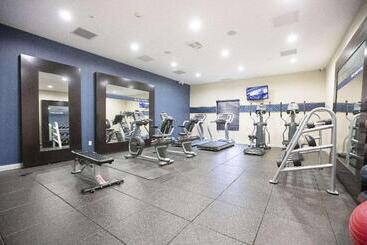 هتل Hampton Inn Toledo/oregon