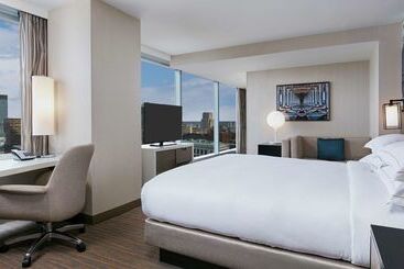 هتل Hilton Cleveland Downtown