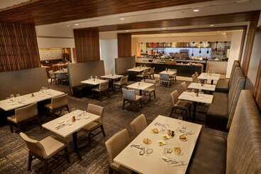 هتل Hilton Cleveland Downtown