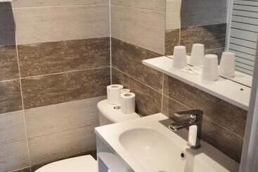 هتل Hôtel Moderne