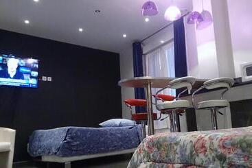 هتل Hôtel Moderne