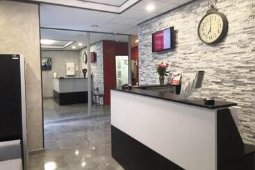 هتل Hôtel Moderne
