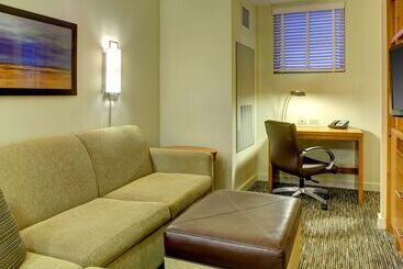 هتل Hyatt House Fort Lauderdale Airport/cruise Port