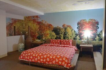 هتل Lovespring House