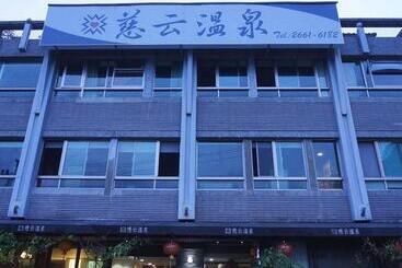 هتل Lovespring House