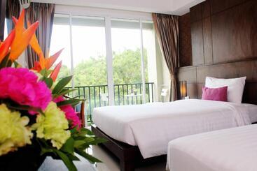 Lub Sbuy House Hotel   Sha