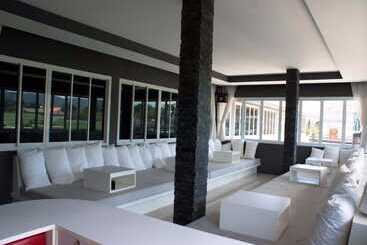 هتل Marina Residence