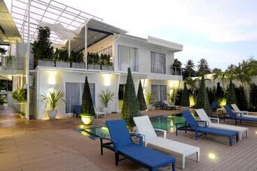 هتل Phuket Boat Quay