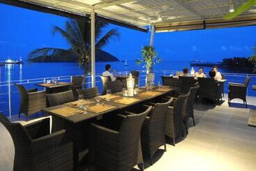 هتل Phuket Boat Quay