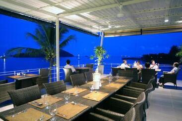 هتل Phuket Boat Quay