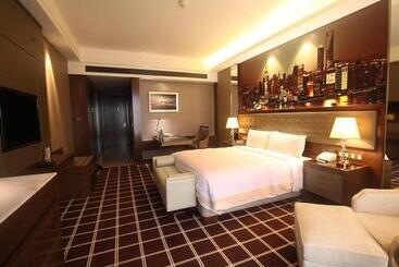 Royal Century Hotel Shanghai