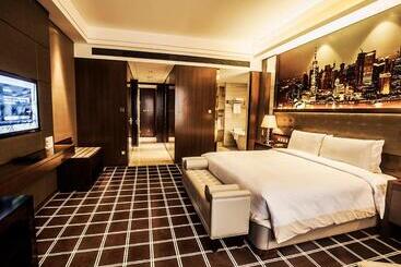 Royal Century Hotel Shanghai