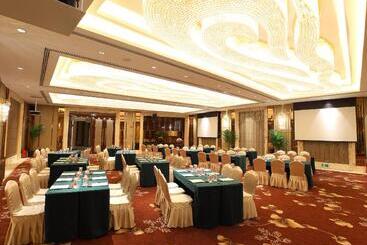 Royal Century Hotel Shanghai
