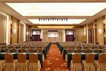 Royal Century Hotel Shanghai