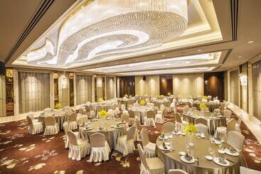 Royal Century Hotel Shanghai