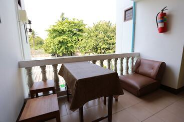 هتل Saithong House