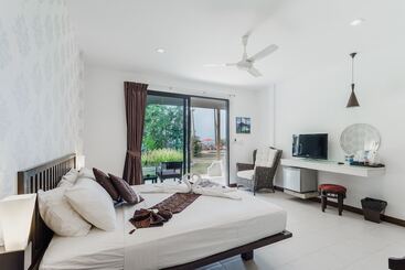 هتل Samui Pier Beach Front & Resort