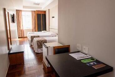 هتل Serrano Residencial