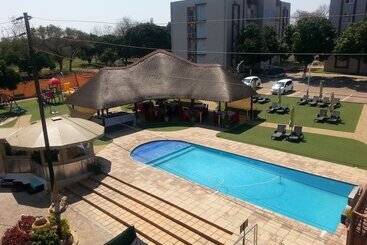 هتل The Matola