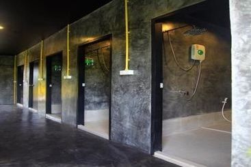هتل Your Hostel