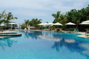 استراحتگاه Azul Ixtapa Grand All Inclusive Suites & Spa Convention Center