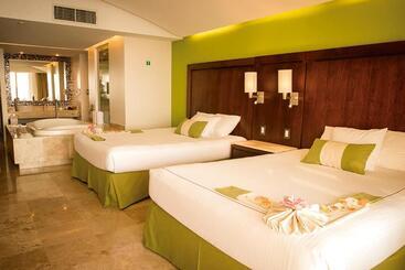 استراحتگاه Azul Ixtapa Grand All Inclusive Suites & Spa Convention Center