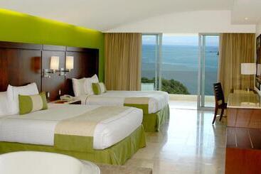 استراحتگاه Azul Ixtapa Grand All Inclusive Suites & Spa Convention Center