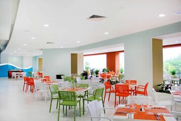 استراحتگاه Azul Ixtapa Grand All Inclusive Suites & Spa Convention Center