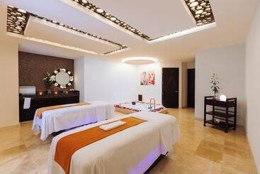 استراحتگاه Azul Ixtapa Grand All Inclusive Suites & Spa Convention Center