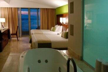 אתר נופש Azul Ixtapa Grand All Inclusive Suites & Spa Convention Center
