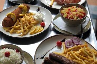 تختخواب و صبحانه Sobe Na Jošanici