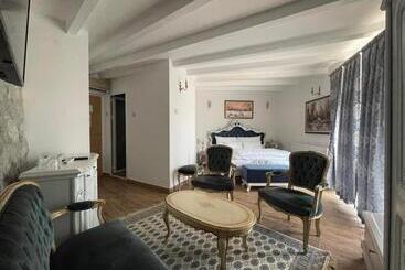 Garni Hotel Oblačinsko Jezero