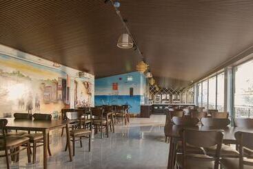 Harry Phu Quoc Hotel 3