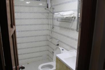 هتل One On Inn Maldives