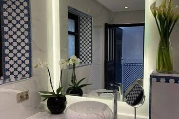 ریاض Palais De Fès Suites & Spa