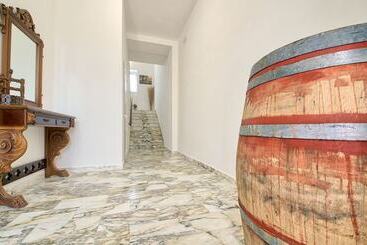 La Casa Del Vino   B&b