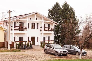 هتل Cider&squash, Grncarska 8, Prnjavor
