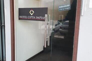 هتل Cipta Impian