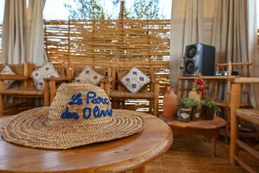 هتل Le Parc Des Oliviers